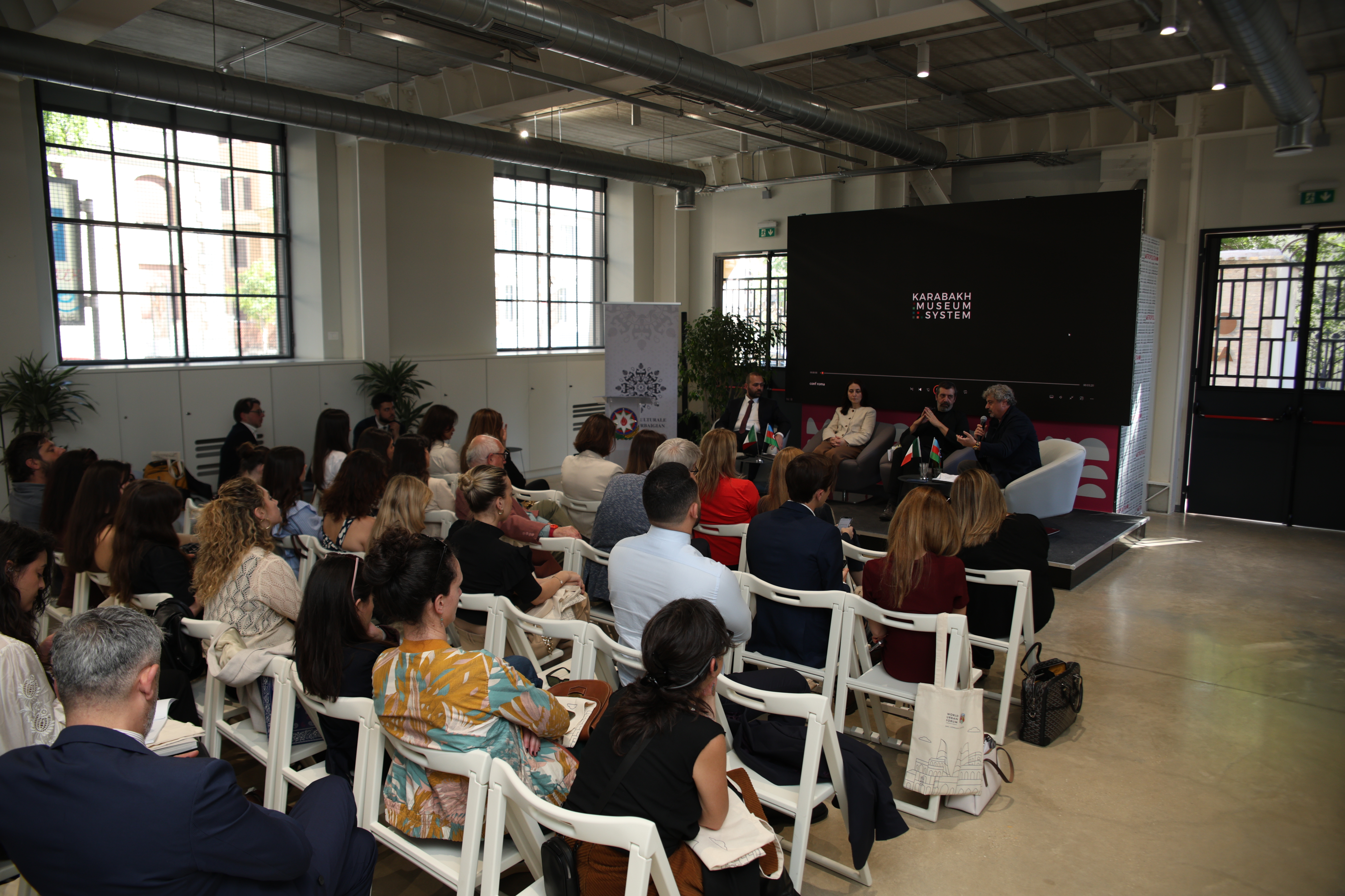 news banner image Desktop